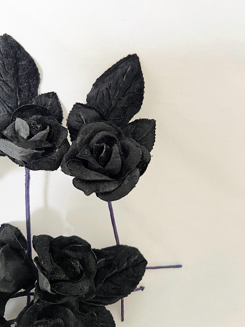 7 x Black Roses with leaves Halloween wreath, bouquets image 4