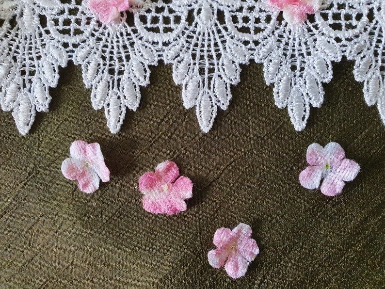 White Scalloped Lace with forget me nut flower for jewelry, table runners, head crown image 3