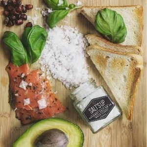 Cyprus White Flake Salt I Gourmet Salts | 45 g Glass Jar / 1.59oz | Mediterranean Sea Salts