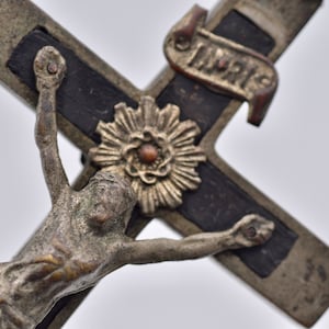 Lovely Antique 19 cent Religious, Cross Corpus, Pectoral, inri