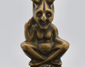 Scarce item Vintage Dartmoor pixie pipe tamper, lucky charm