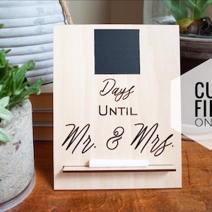 Wedding Countdown Sign Glowforge File/ SVG/ PDF/ PNG/ Wedding Cut File/ Engagement Gift File/ Days Until Mr. and Mrs. Sign File
