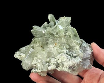 Chlorite Included Quartz Cluster