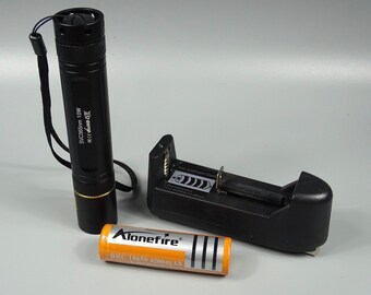 Alonefire SV003 10W Handheld 365 nm Long Wave UV Flashlight with Premium Battery & Battery Charger