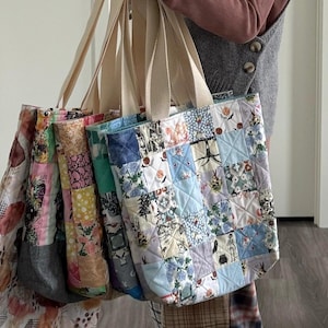 Sac fourre-tout matelassé en patchwork fait main : sac de marché Cottagecore