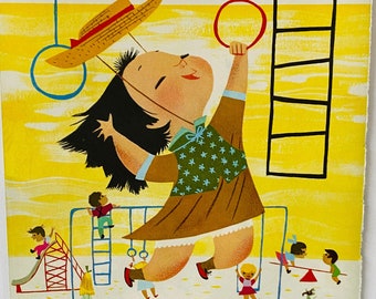 I Can Fly Illustrated Pages From a Vintage Little Golden Book - in