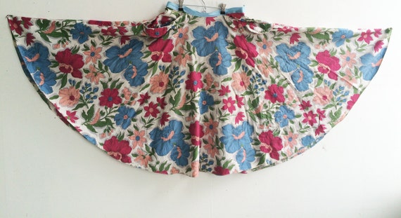 On sale: Original handmade 50's Circle skirt, Flo… - image 2