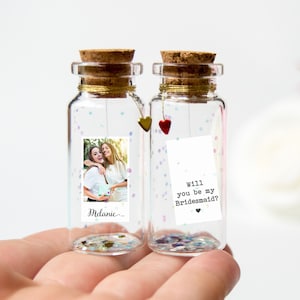 Sarai la mia damigella d'onore? Foto in miniatura. Domanda di matrimonio. Fotografie. Messaggio in una bottiglia. Nozze. Regali di nozze. Miniature. Regalo con foto