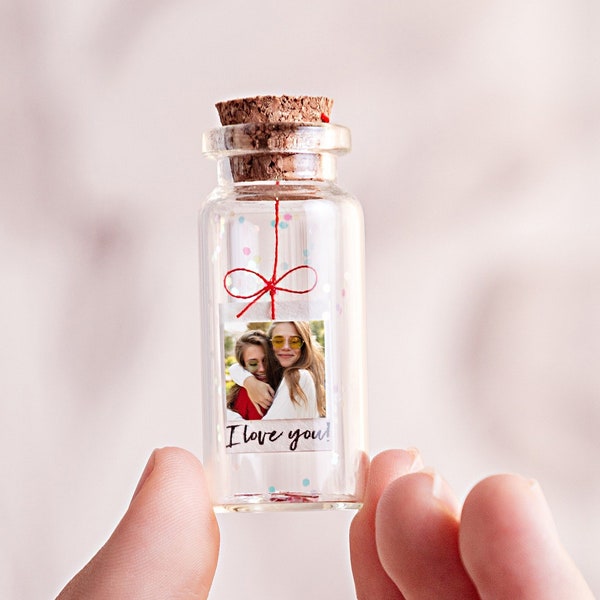 Flasche mit Foto, Geschenk für Paare, Geschenk für Freundin, Valentinstagsgeschenk, Flaschenpost, Miniaturen, personalisiertes Geschenk, Liebe