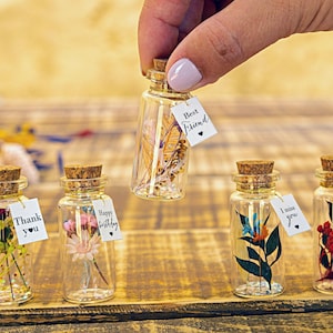 Birthday Gift, Thank You Card, Real Dried Flowers, Gift for Couple, Message in a Bottle, Best Friends, bottle with flowers, Forever miss you
