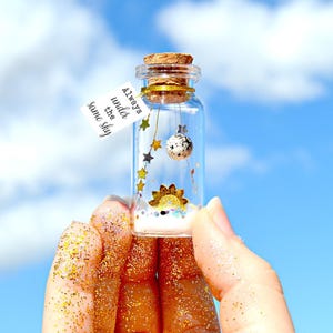 long distance relationship gift for boyfriend Always under the same Sky Deployment Miles apart Army wife Military Card Message in a bottle immagine 4