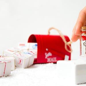 Santa&#39;s Magic Key Gift - LIMITED EDITION Christmas Gift Santa Claus Keepsake Message in bottle Personalised Gift Christmas Gift for Children