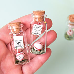 Hero Gift Personalized Coach Card: Inspirational Sport Message, Mini Bottle Keepsake (Custom Text, Handmade Paper, Gift for Dad)
