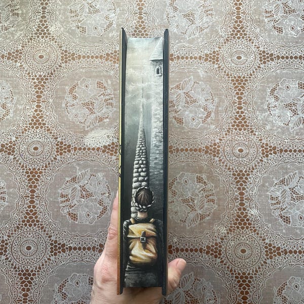 Made to order -Fourth Wing Book with Hand Painted Edges – Custom Fantasy Edge Art, Collector's Edition, Unique Gift for Book Lovers