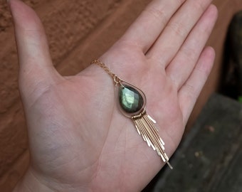 Labradorite sunshine pendant necklace - 14k Gold filled necklace - Natural gemstone necklace - Healing stone necklace - Gift for her