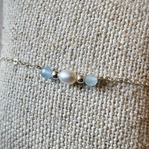Natural Aquamarine bracelet - Dainty stone bracelet - Birthstone bracelet - Sterling silver or gold filled bracelet 14k - Gift for her
