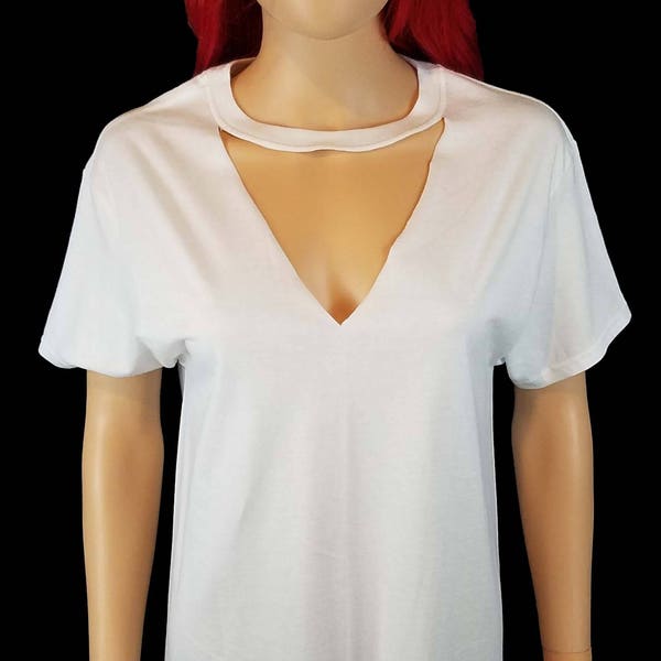 V Neck Choker Cutout T Shirt / V Neck Choker Top / Deep V Neck Shirt / Choker Shirt / Cute Choker Tops / V Neck Choker Tee / Plain V Neck