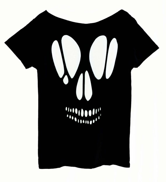 Off the outlet shoulder skull top