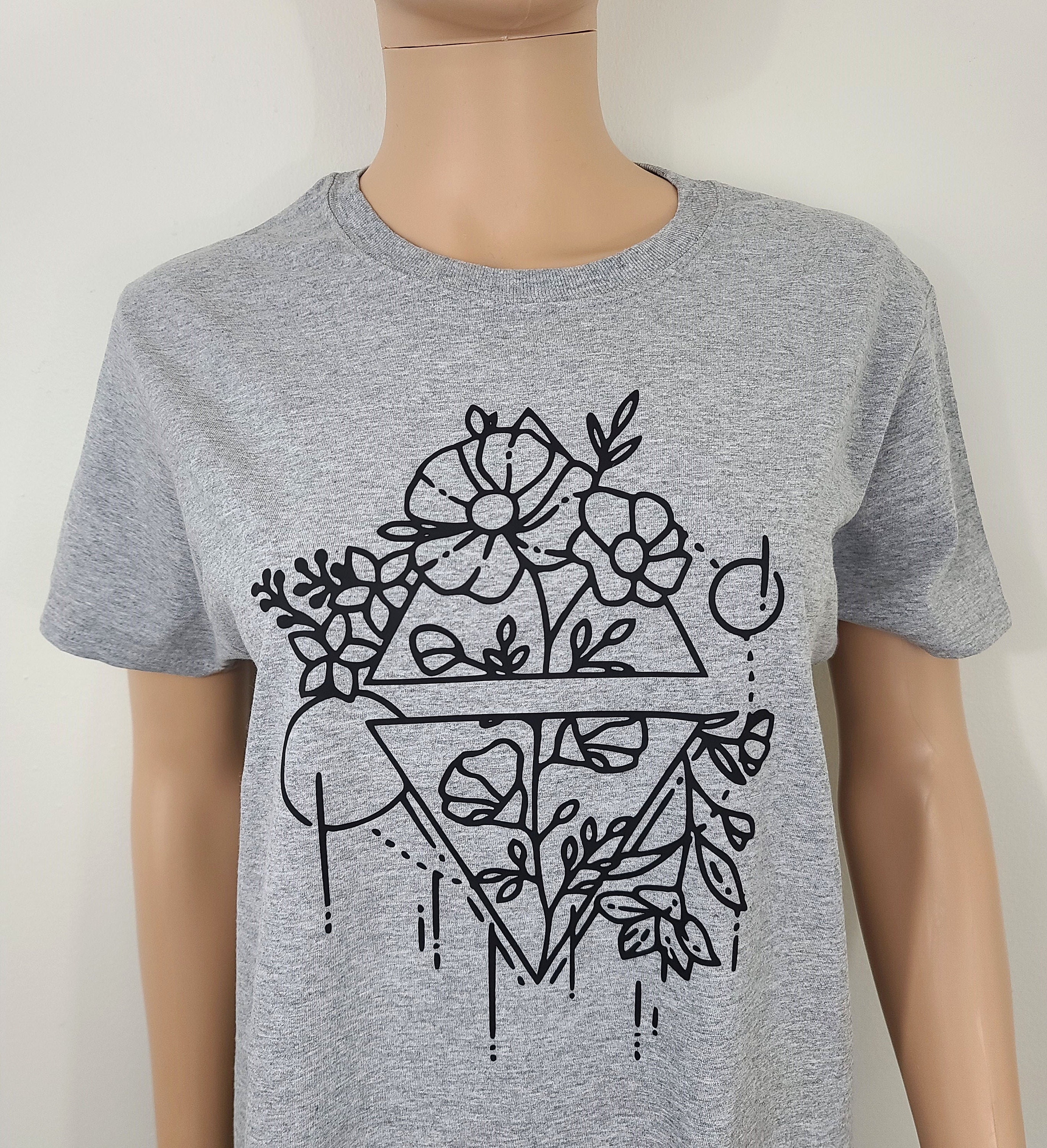 Geometric Flower T Shirt / Triangle Minimalist Flower Top / 