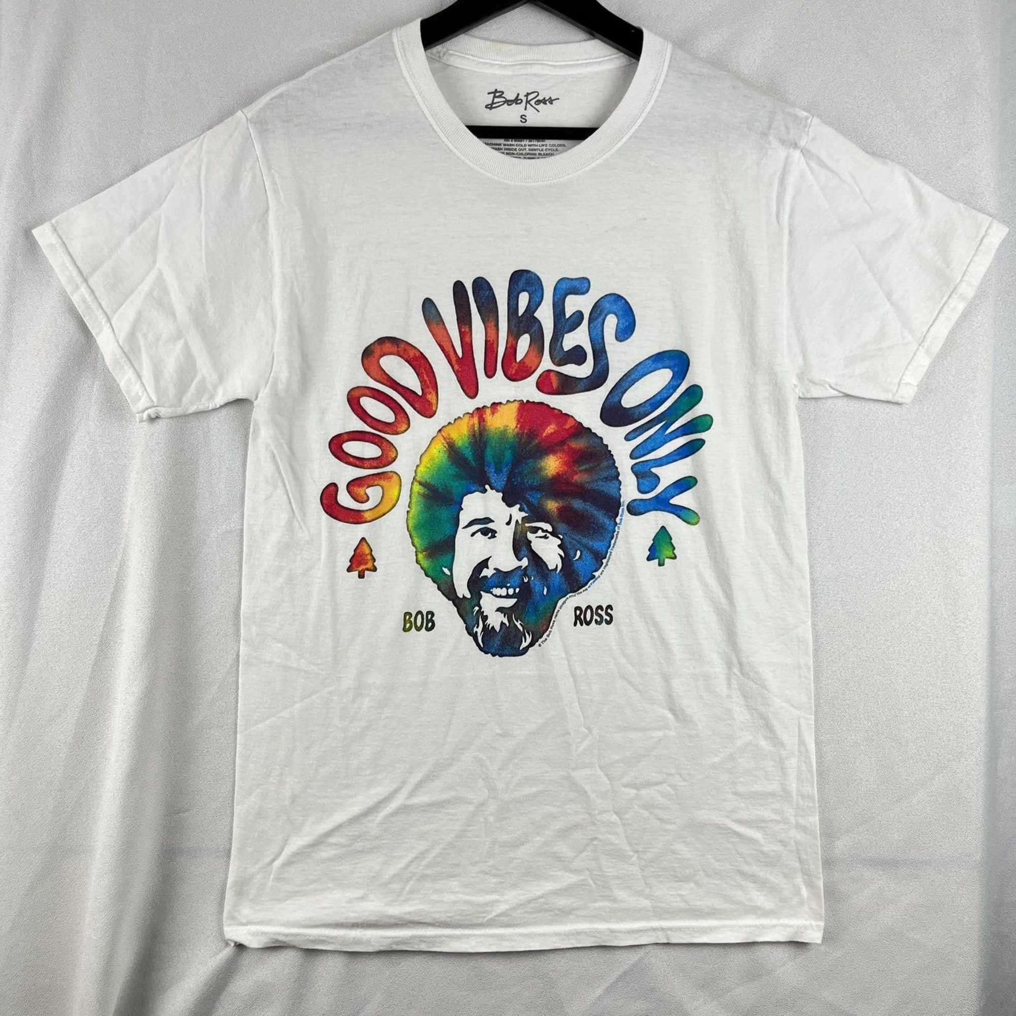 Discover Vintage BOB Trippy Rainbow T shirt Small