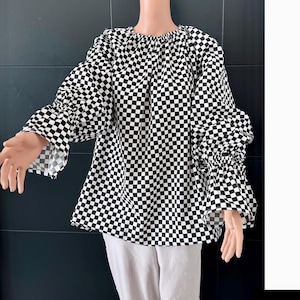 Unisex Kostüm Shirt: Rüschen Top für Clown, Narr, Festival