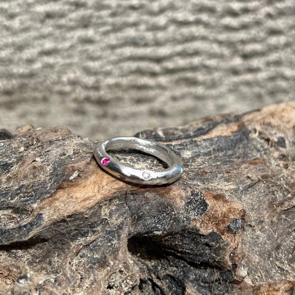 Personalized silver ring with colorful cz gemstones/ Custom organic shaped silver band/ Unique band/ pure silver band / approx 3mm with