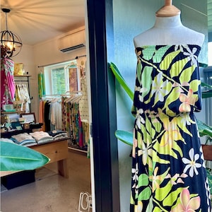 LAUHALA TROPICAL GARDEN Long Summer Dress - Plumeria Sun Pareo, Hawaiian Style, Pareo Dress, Aloha Gift, Aloha Style, Hula, Tahitian, Summer