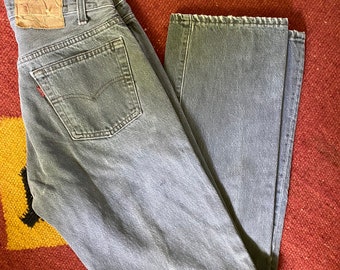 dark grey 501 levi jeans