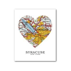 Syracuse carte coeur impression, Art de carte de New York, Syracuse NY, impression carte coeur, New York carte cadeau, Art de Syracuse de New York, 8 x 10 pouces, sans cadre