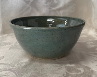 Large Desert Sage Green Ceramic Bowl with Three Leaves