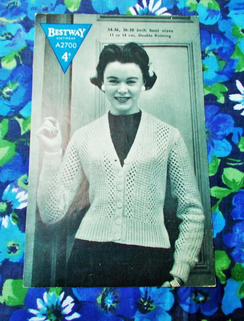 Copy from vintage booklet. Lady/'s pullover crochet pattern
