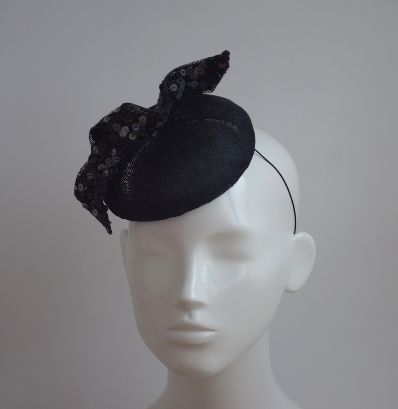 Black Wedding Hat Black Modern Fascinator Simple Modern Cocktail Hat Black Fascinator- Black Racing Style Hat Black Pillbox Hat