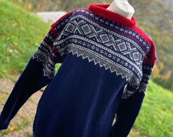 Handknit traditional Marius sweater
