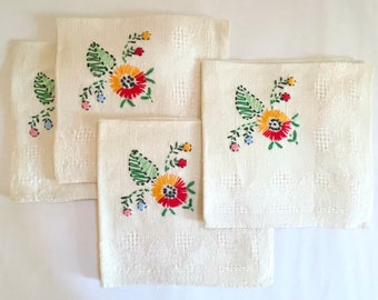 Vintage 1930s-1940s Hand-Embroidered Linen Napkins, Set of 4