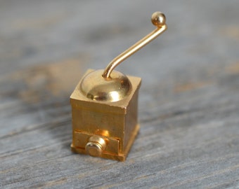 Brass Miniature Coffee Grinder, Dollhouse Decor 1:12 scale, Miniature kitchen accessories