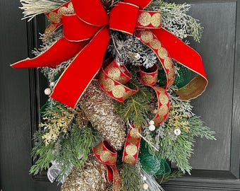 Gold Pine Cone Christmas Swag: Elegant Door Hanger