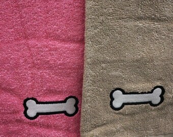 Ręczniki do rąk z haftem w kształcie kości psa – dostępne w wielu kolorach