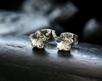 Petite Crystal Flower stud earrings - Swarovski crystal finished in glossy rhodium