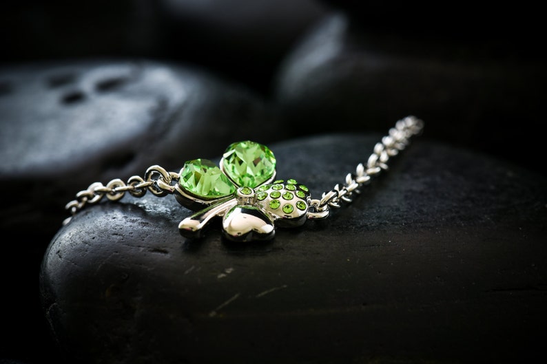 4 Leaf Clover Bracelet with Swarovski Crystal in Peridot set in Rhodium image 3