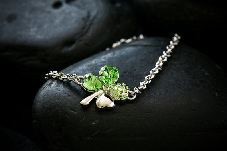 4 Leaf Clover Bracelet with Swarovski Crystal in Peridot set in Rhodium image 1