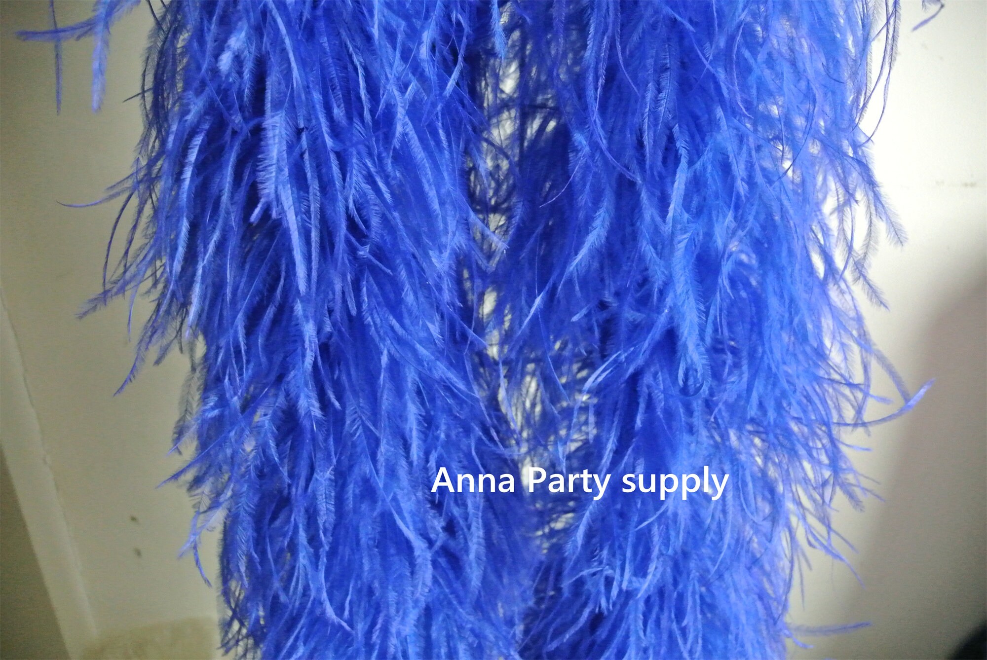 HaiMay 200 Pieces Royal Blue Feathers for Craft Wedding Home Party  Decorations, 6-8 Inches Goose Feathers Royal Blue Craft Feathers