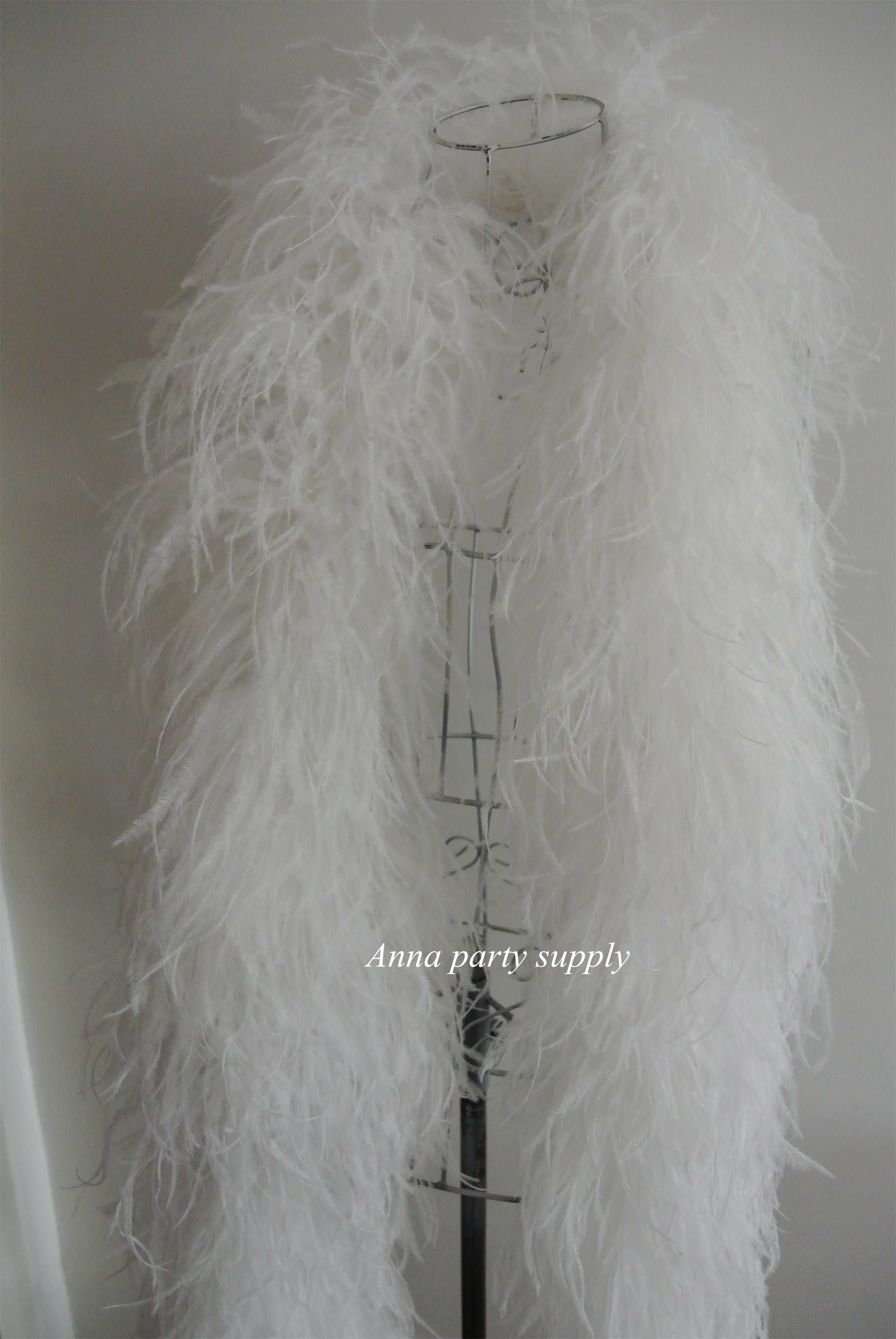 30 ply White Ostrich Feather Boa 2 Yards
