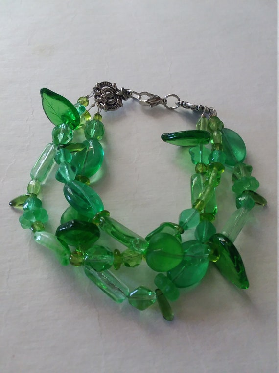 Vintage Triple Strand Apple Green Glass Bracelet