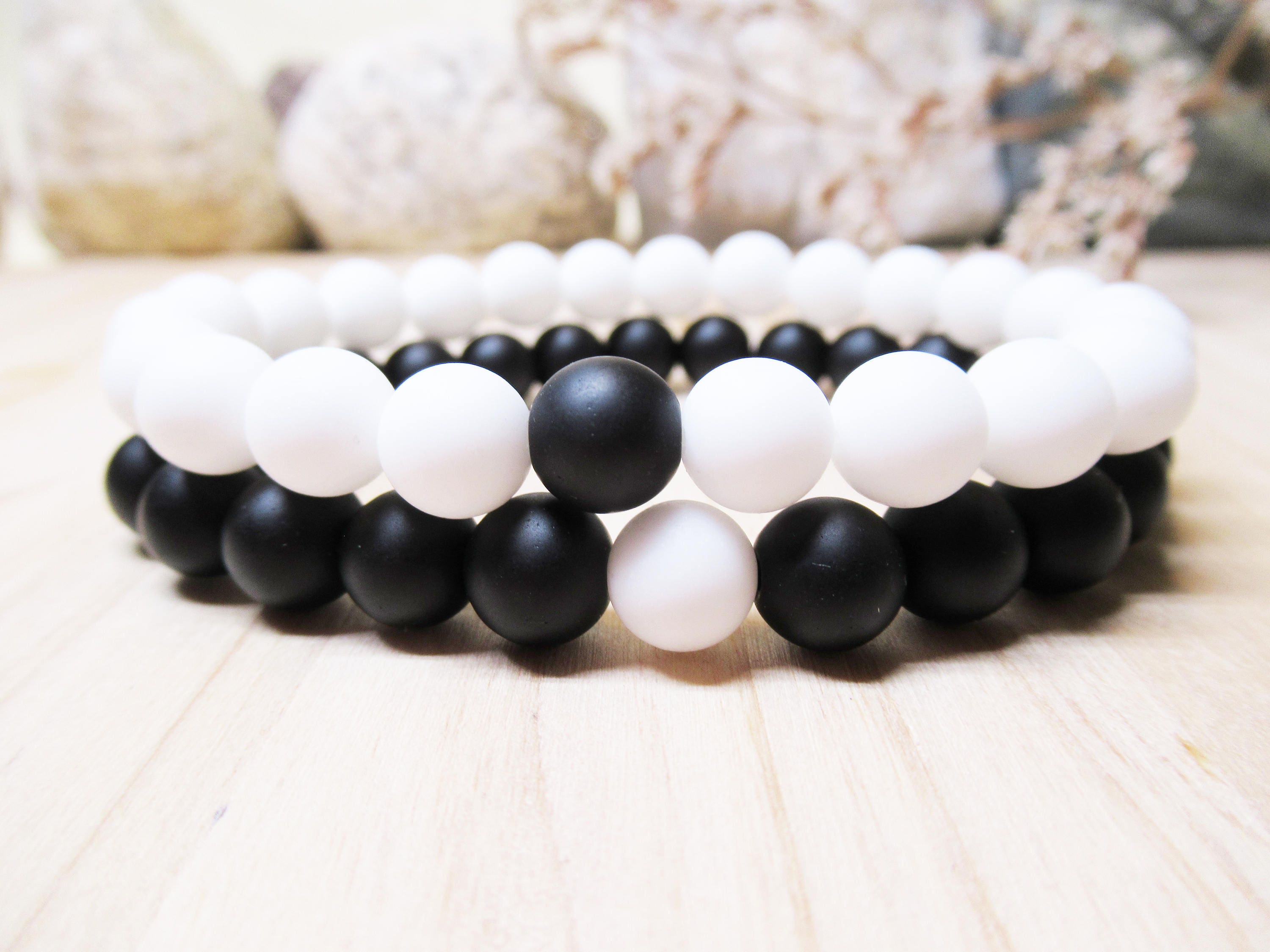 relationship bracelets vibrate