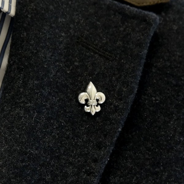 Fleur de Lis Pin, Lys héraldique, Épinglette Français, Fleur de Lis Pin, Sterling Silver 925, Medieval Pin, Fleur de Lis Jewelry, Scout Pins