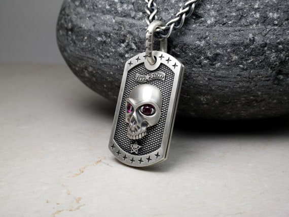 Skull dog tag necklace Clearance