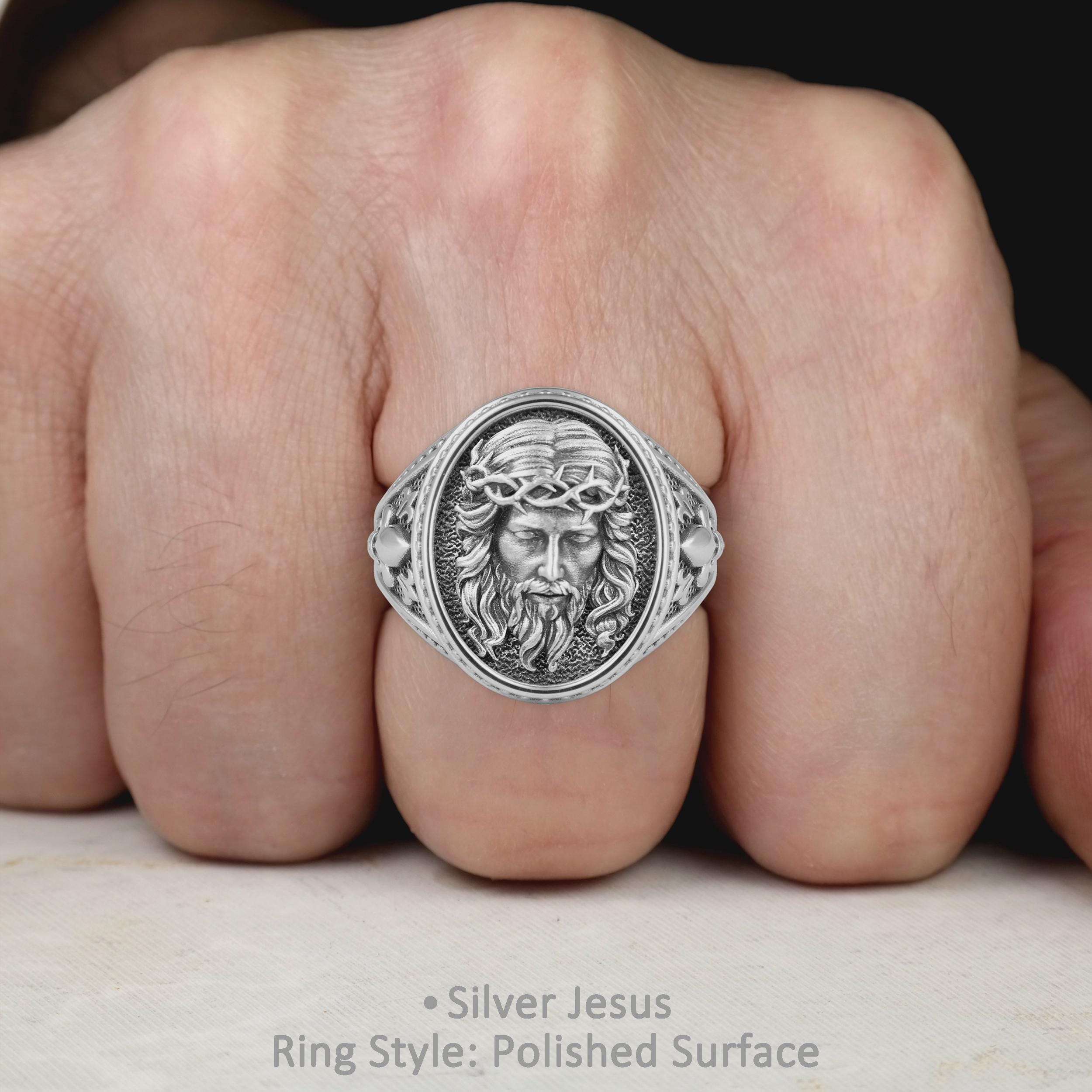 Men's Signet Ring With Jesus Christ Face and Ringside View Fleur