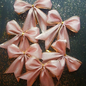 Christmas Bows 7 piece set Tree Topper in dusky pink luxury velvet plus 6 matching smaller bows image 3