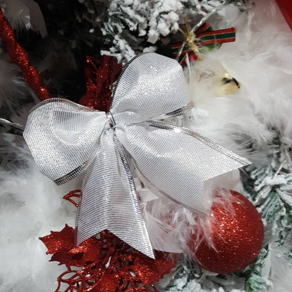 Decorations Christmas Bows white/ silver ..set of 5