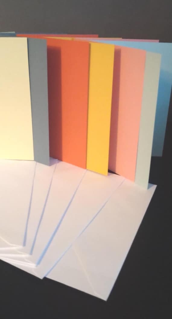 10 x A5 Mixed Coloured Card Blanks With White Envelopes 240gsm -  Coloures are picked at random